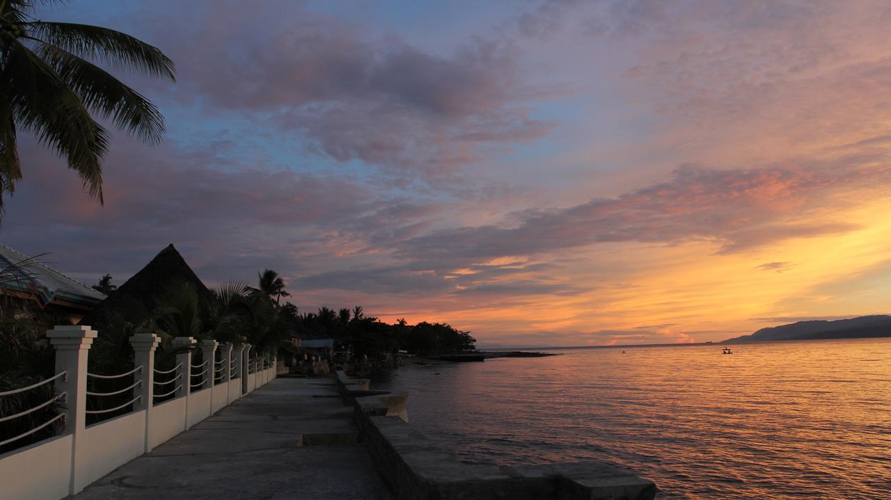 The Wilsons' Shangrila Bed and Breakfast Dumaguete City Esterno foto
