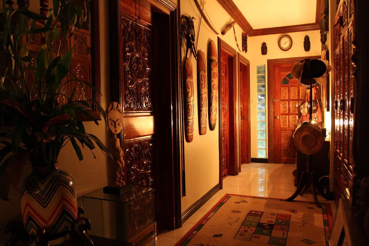 The Wilsons' Shangrila Bed and Breakfast Dumaguete City Esterno foto