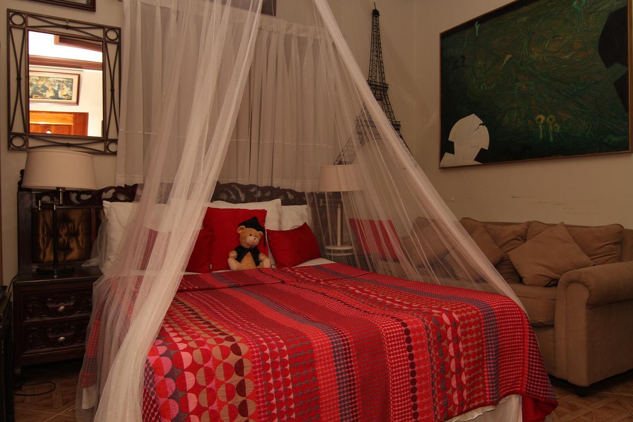 The Wilsons' Shangrila Bed and Breakfast Dumaguete City Esterno foto