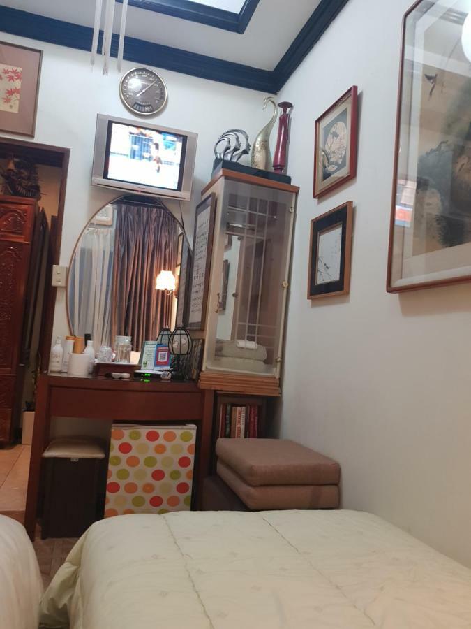 The Wilsons' Shangrila Bed and Breakfast Dumaguete City Esterno foto
